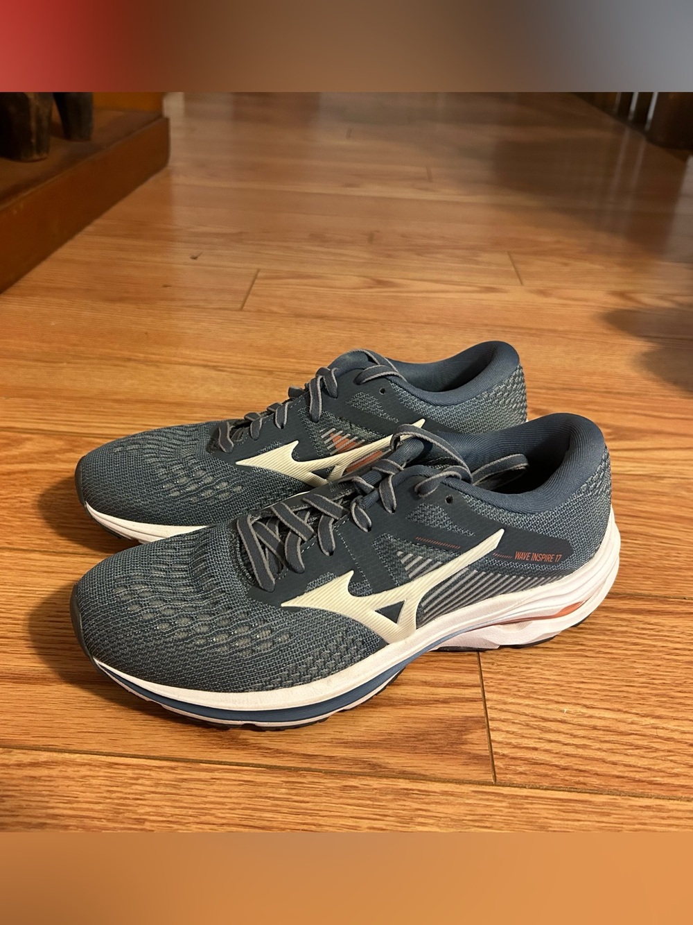 Mizuno Wave Inspire
